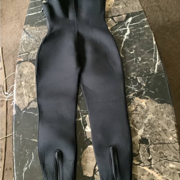 Bare women’s velocity sleeveless black rainbow wetsuit size 14 - Picture 6 of 11